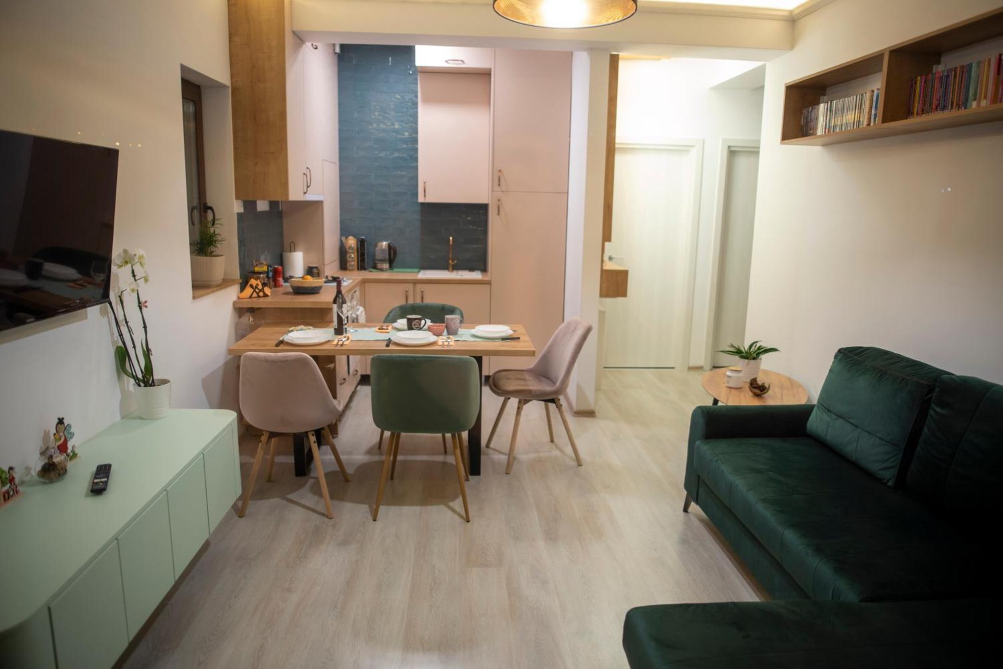 Apartment Cross Caraiman View 1
