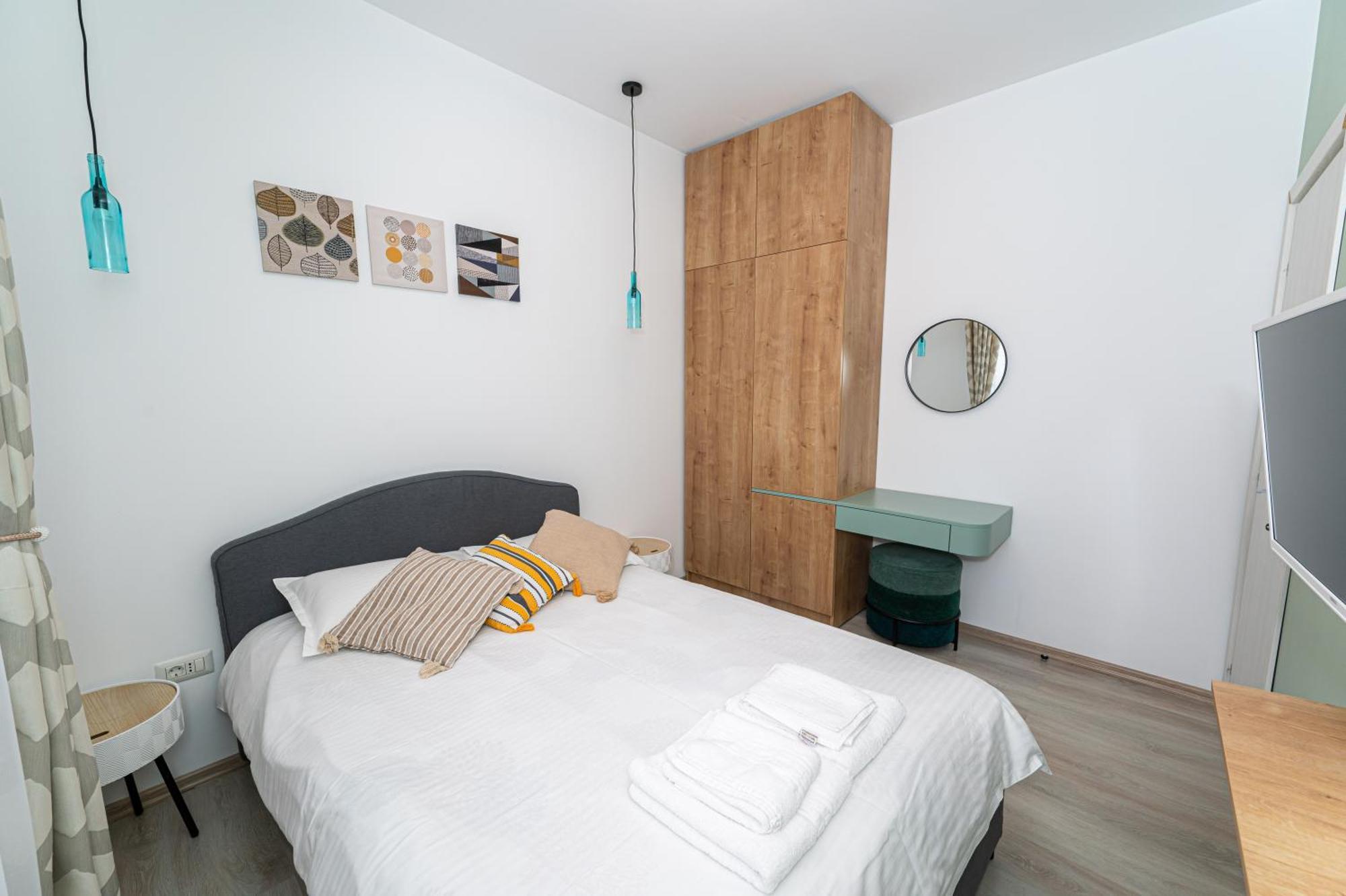 Apartment Cross Caraiman View 1